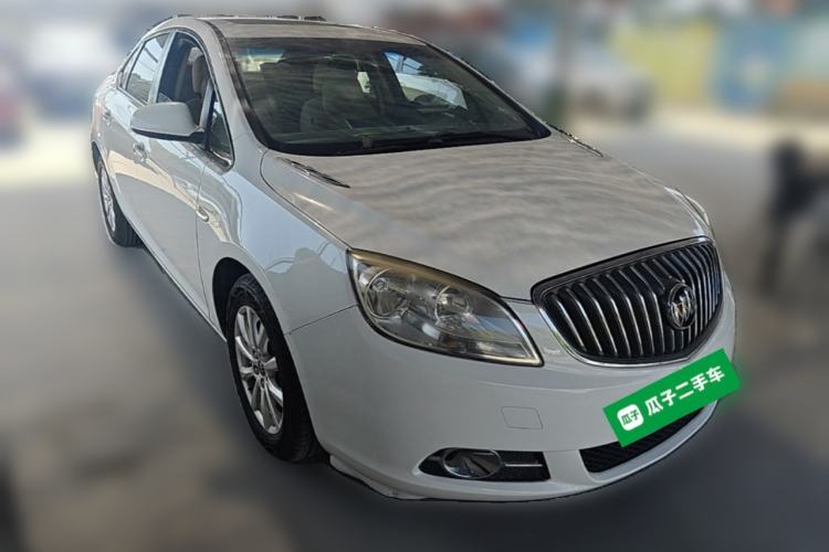 Used Buick GT 2013 GT 1.6L Automatic Fashion Edition Front Right 45 Deg