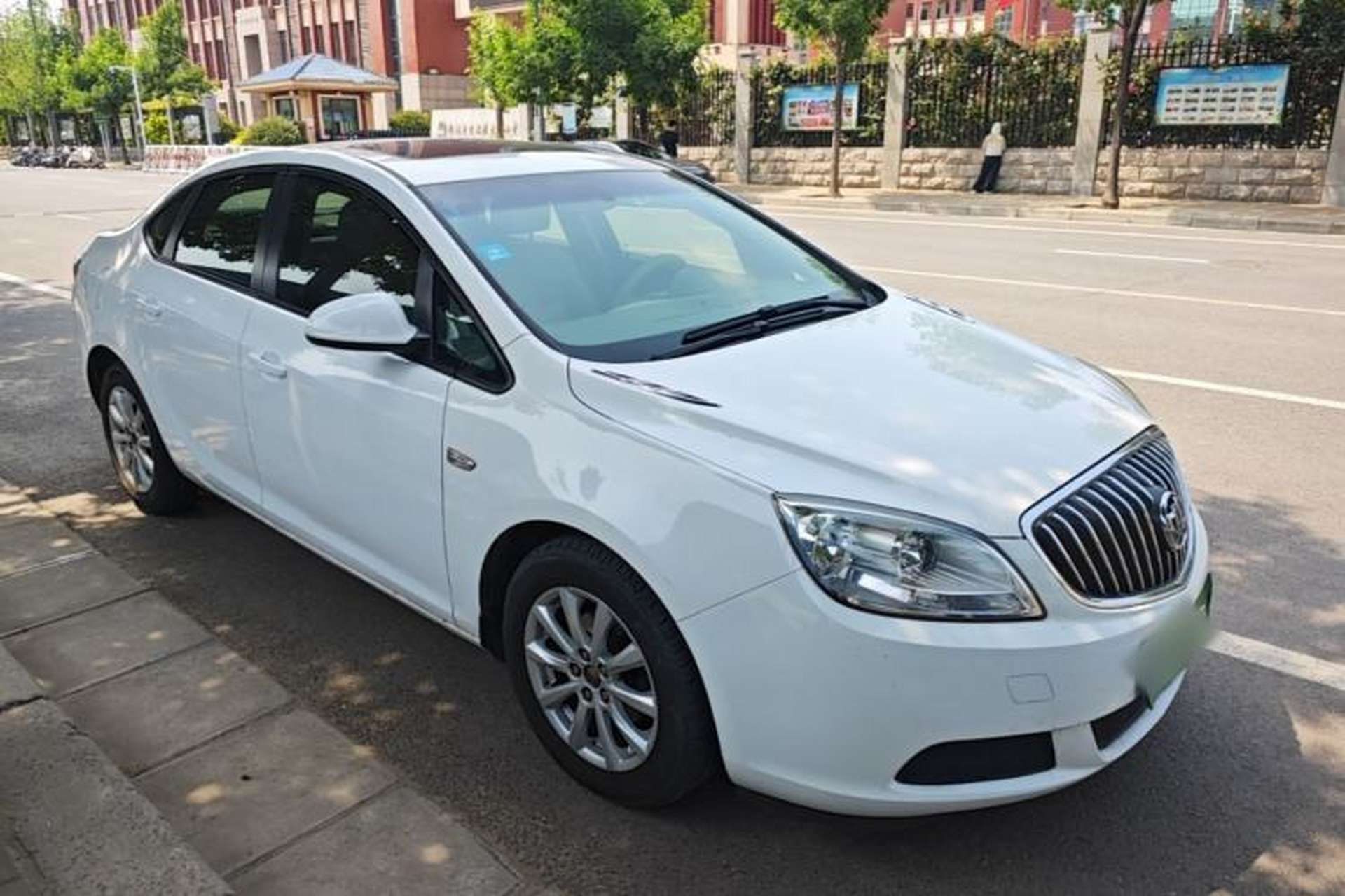 Used Buick GT 2013 GT 1.6L Manual Comfort Edition Front Right 45 Deg