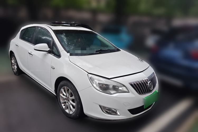 Used Buick GT 2013 XT 1.6L Automatic Fashion Edition Front Right 45 Deg
