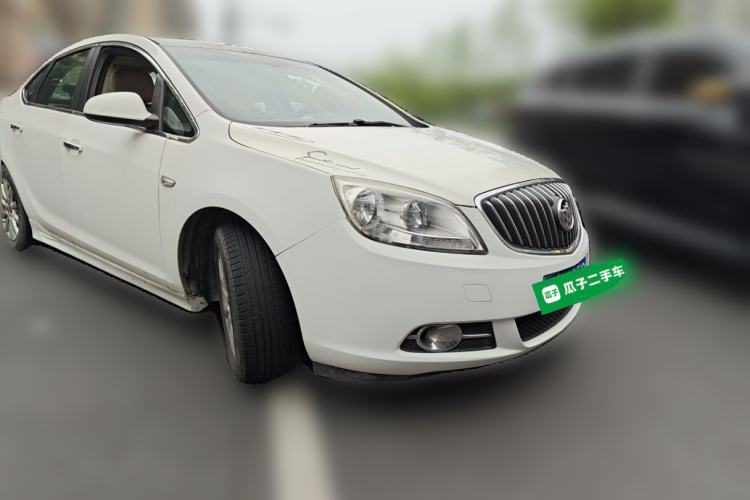 Used Buick GT 2013 GT 1.6L Automatic Fashion Edition Front Right 45 Deg