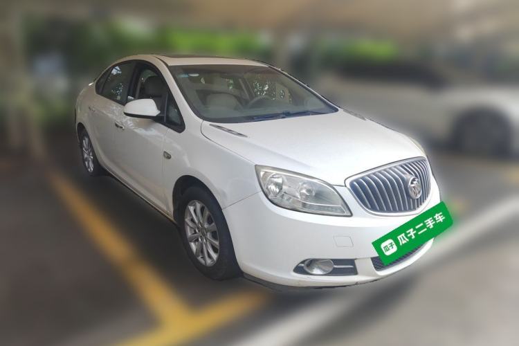Used Buick GT 2013 GT 1.6L Automatic Fashion Edition Front Right 45 Deg