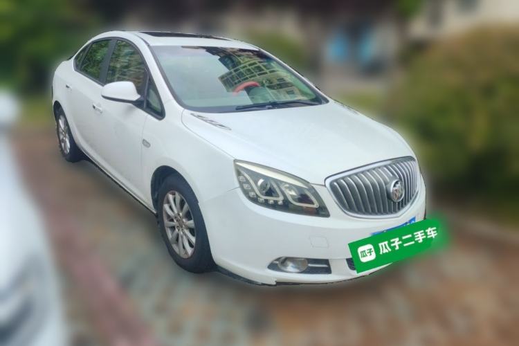 Used Buick GT 2013 GT 1.6L Automatic Fashion Edition Front Right 45 Deg