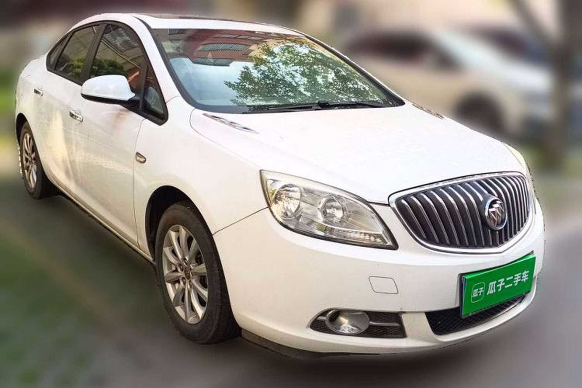 Used Buick GT 2013 GT 1.6L Automatic Fashion Edition Front Right 45 Deg