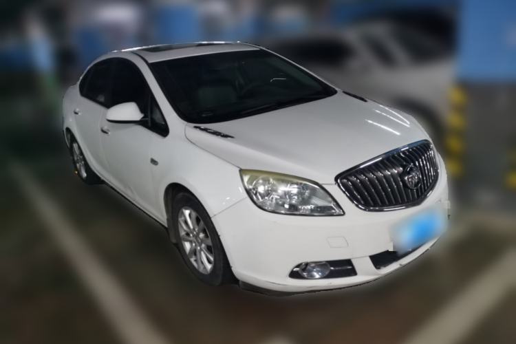 Used Buick GT 2013 GT 1.6L Automatic Fashion Edition Front Right 45 Deg