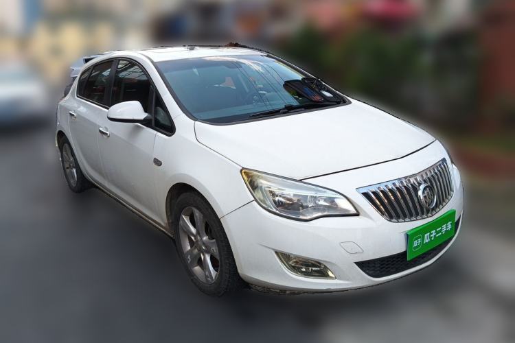 Used Buick GT 2013 XT 1.6T Automatic Fashion Sport Edition Front Right 45 Deg
