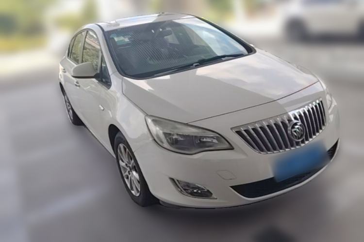 Used Buick GT 2013 XT 1.6L Automatic Fashion Edition Front Right 45 Deg