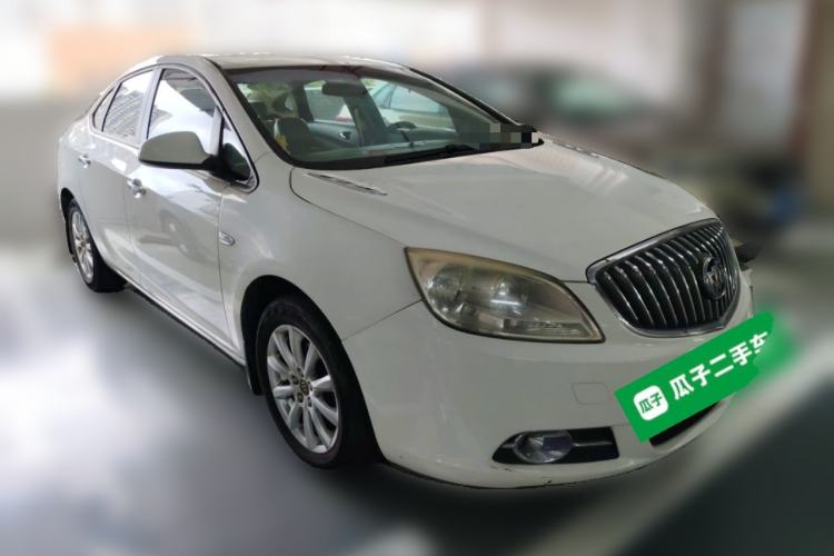 Used Buick GT 2013 GT 1.6L Automatic Fashion Edition Front Right 45 Deg