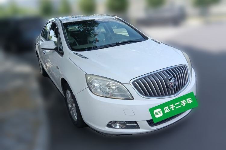 Used Buick GT 2013 GT 1.6L Automatic Fashion Edition Front Right 45 Deg