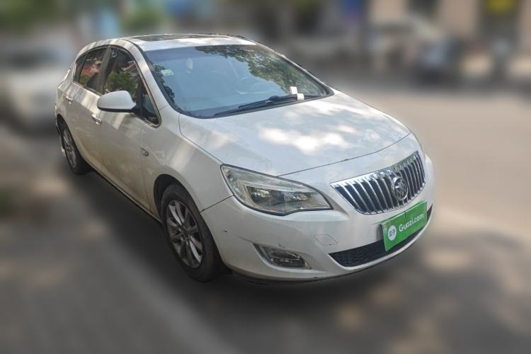 Used Buick GT 2013 XT 1.6L Automatic Fashion Edition Front Right 45 Deg