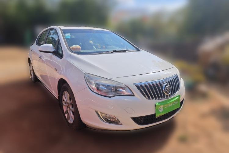 Used Buick GT 2013 XT 1.6L Automatic Fashion Edition Front Right 45 Deg