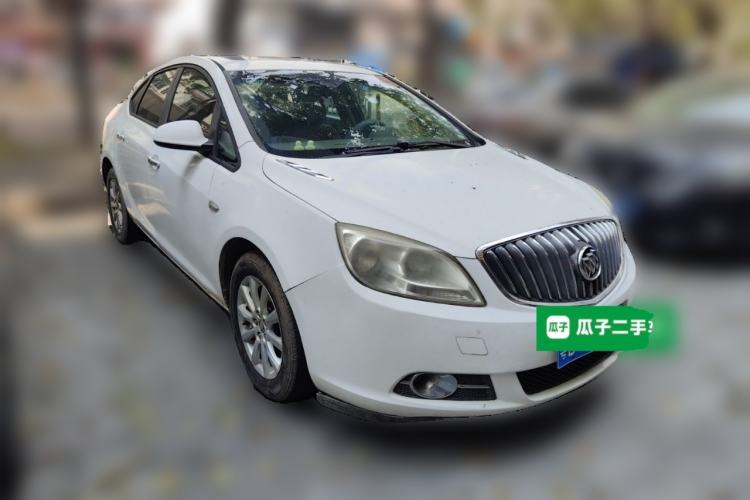 Used Buick GT 2013 GT 1.6L Automatic Fashion Edition Front Right 45 Deg