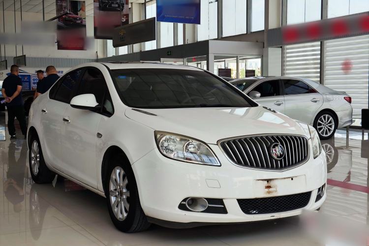 Used Buick GT 2013 GT 1.6L Manual Entry-Level Model Front Right 45 Deg