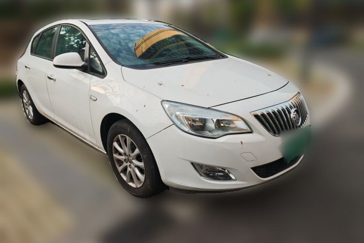 Used Buick GT 2013 XT 1.6L Automatic Fashion Edition Front Right 45 Deg