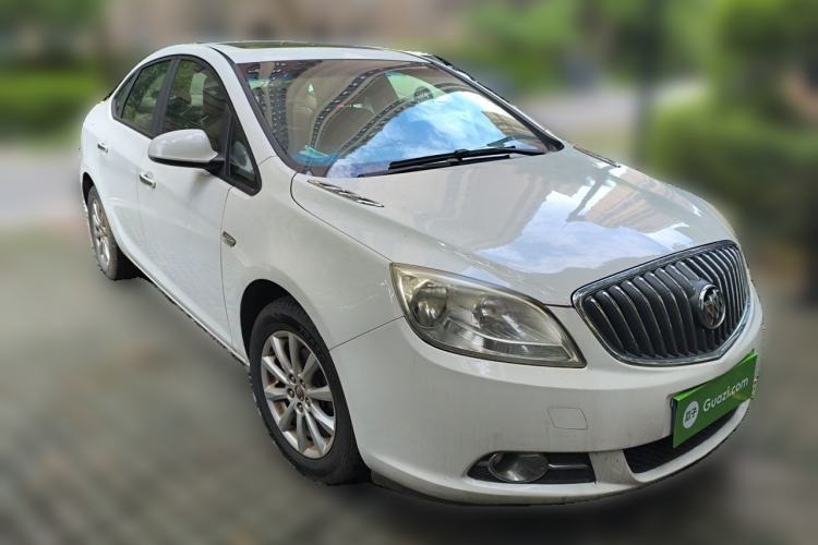 Used Buick GT 2013 GT 1.6L Automatic Fashion Edition Front Right 45 Deg