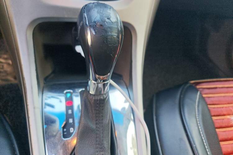 Used Buick GT 2013 GT 1.6L Automatic Comfort Edition Gear Lever