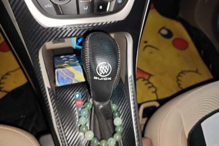 Used Buick GT 2013 GT 1.6L Automatic Fashion Edition Gear Lever