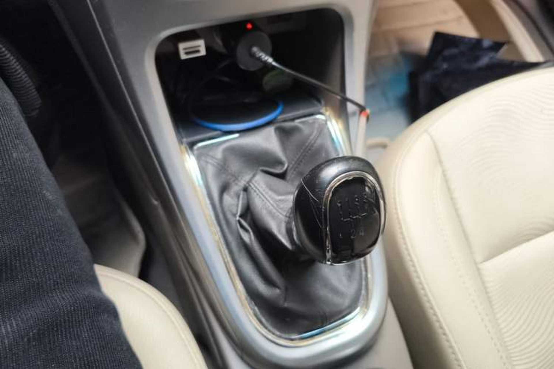 Used Buick GT 2013 GT 1.6L Manual Entry-Level Model Gear Lever