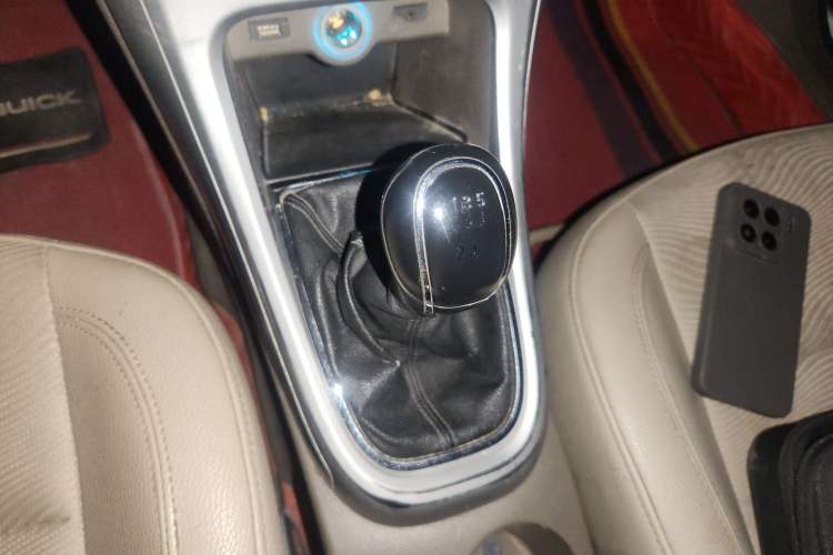 Used Buick GT 2013 GT 1.6L Manual Entry-Level Model Gear Lever