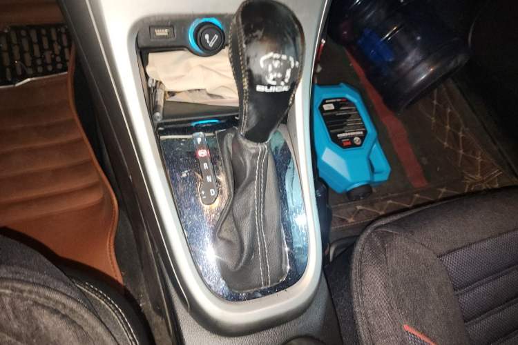 Used Buick GT 2013 XT 1.6T Automatic Fashion Sport Edition Gear Lever