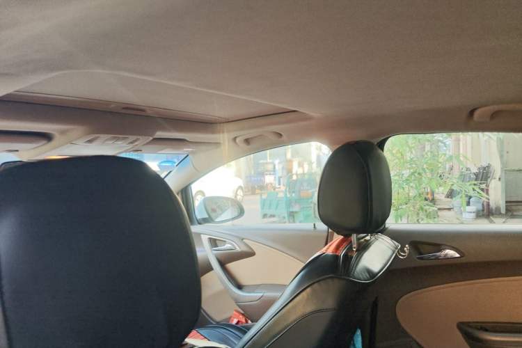 Used Buick GT 2013 GT 1.6L Automatic Comfort Edition Headliner
