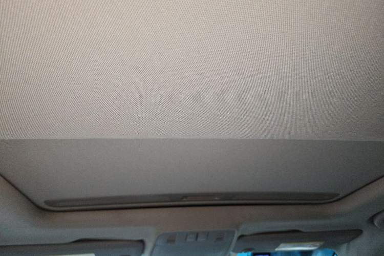 Used Buick GT 2013 XT 1.6L Automatic Fashion Edition Headliner