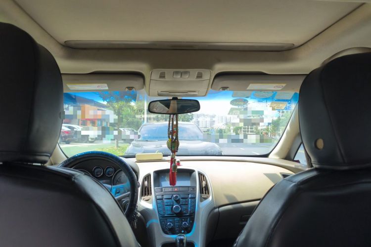 Used Buick GT 2013 GT 1.6L Automatic Fashion Edition Headliner