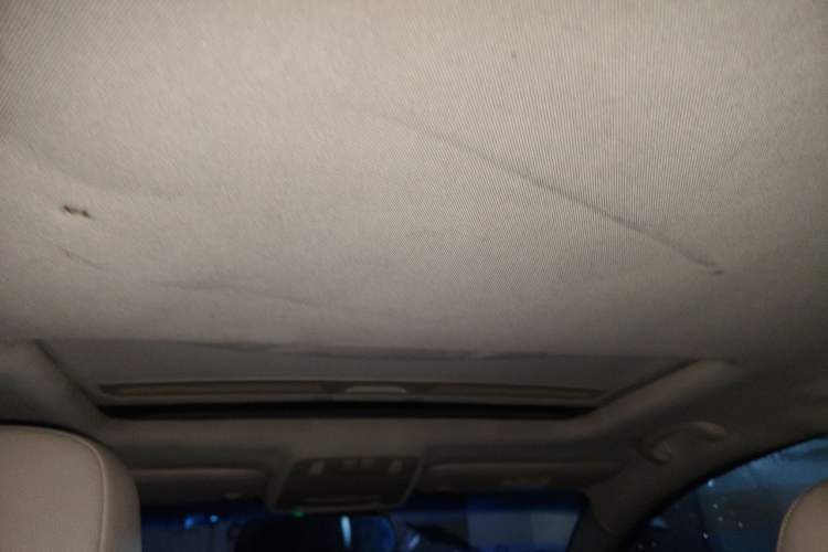 Used Buick GT 2013 GT 1.6L Automatic Comfort Edition Headliner