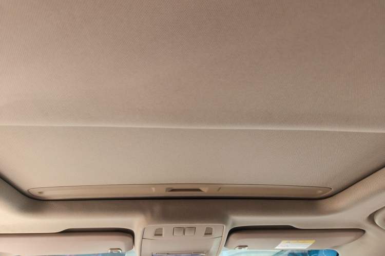 Used Buick GT 2013 GT 1.6L Automatic Fashion Edition Headliner