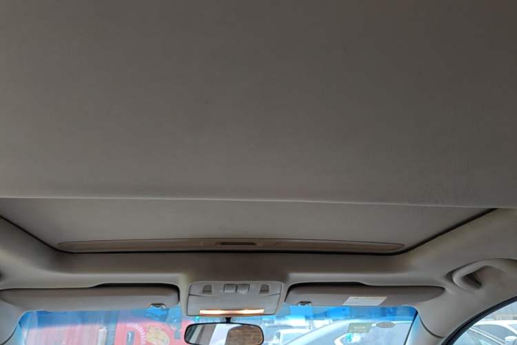 Used Buick GT 2013 GT 1.6L Automatic Fashion Edition Headliner