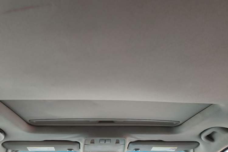 Used Buick GT 2013 XT 1.6L Automatic Fashion Edition Headliner