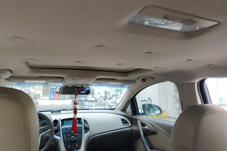 Used Buick GT 2013 GT 1.6L Automatic Fashion Edition Headliner
