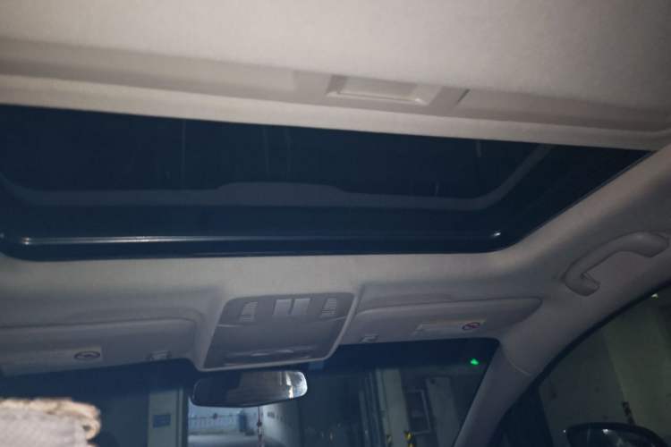Used Buick GT 2013 XT 1.6L Automatic Fashion Edition Headliner