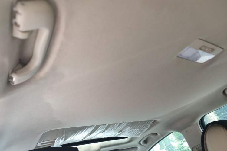 Used Buick GT 2013 GT 1.6L Automatic Fashion Edition Headliner