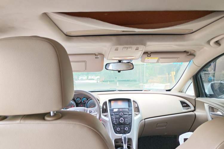 Used Buick GT 2013 GT 1.6L Automatic Fashion Edition Headliner