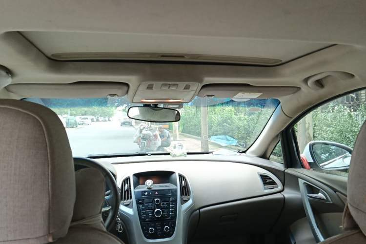 Used Buick GT 2013 GT 1.6L Manual Comfort Edition Headliner