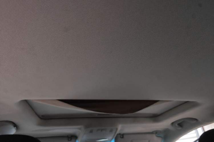 Used Buick GT 2013 GT 1.6T Automatic Fashion Sport Edition Headliner