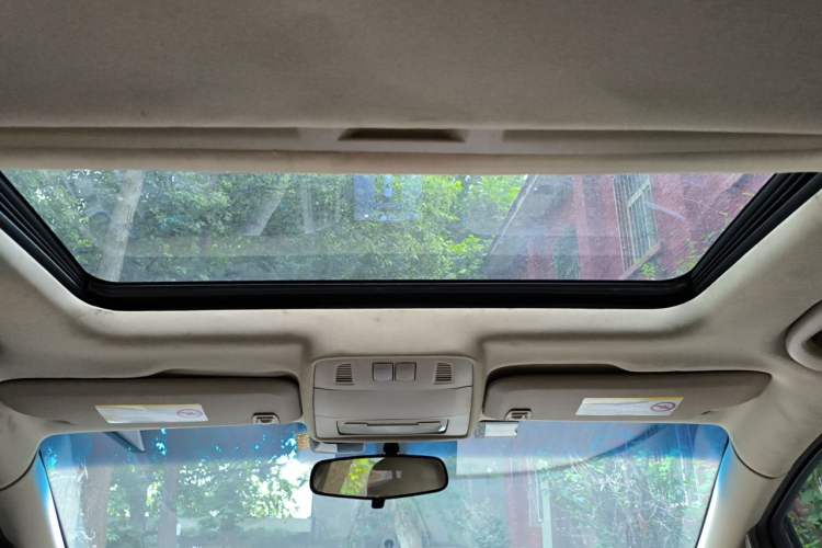 Used Buick GT 2013 GT 1.6L Automatic Fashion Edition Headliner