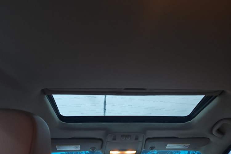 Used Buick GT 2013 GT 1.6L Automatic Fashion Edition Headliner