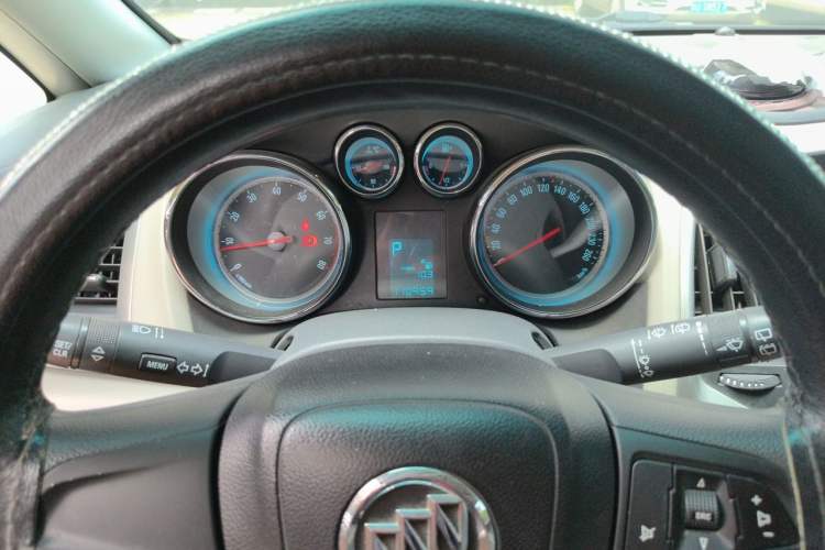 Used Buick GT 2013 XT 1.6L Automatic Fashion Edition Instrument Cluster