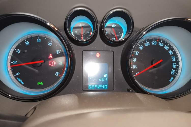 Used Buick GT 2013 GT 1.6L Automatic Comfort Edition Instrument Cluster