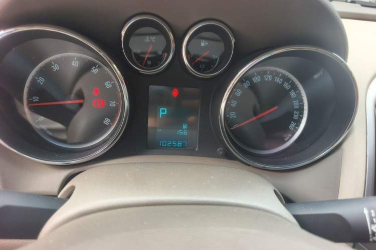 Used Buick GT 2013 GT 1.6L Automatic Fashion Edition Instrument Cluster