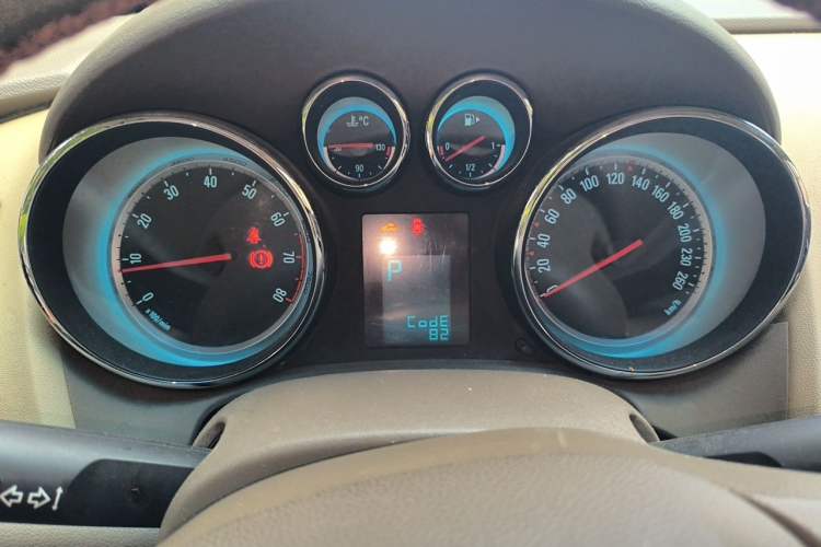 Used Buick GT 2013 GT 1.6L Automatic Fashion Edition Instrument Cluster