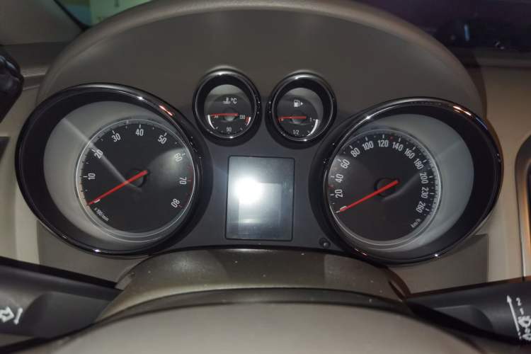 Used Buick GT 2013 GT 1.6L Automatic Fashion Edition Instrument Cluster