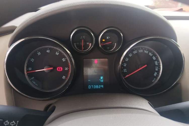 Used Buick GT 2013 GT 1.6L Manual Comfort Edition Instrument Cluster