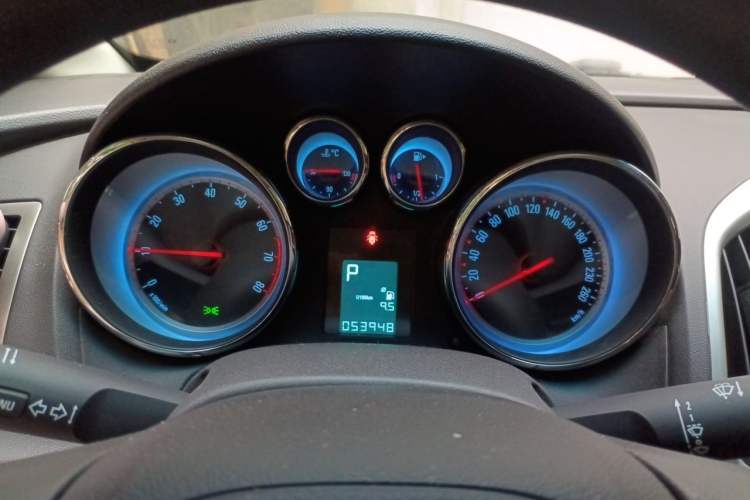 Used Buick GT 2013 GT 1.8L Automatic Fashion Edition Instrument Cluster