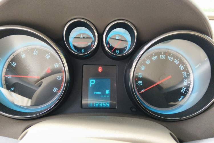 Used Buick GT 2013 GT 1.6L Automatic Fashion Edition Instrument Cluster