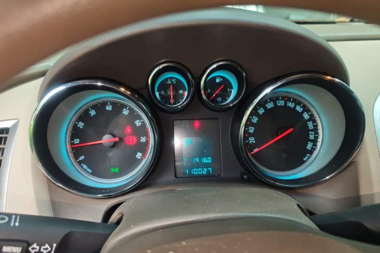 Used Buick GT 2013 GT 1.6L Automatic Fashion Edition Instrument Cluster