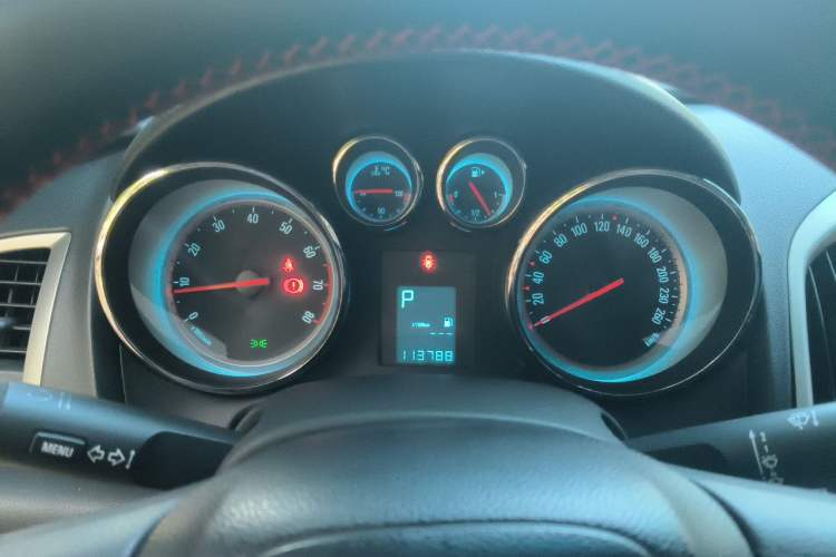 Used Buick GT 2013 GT 1.6T Automatic Fashion Sport Edition Instrument Cluster