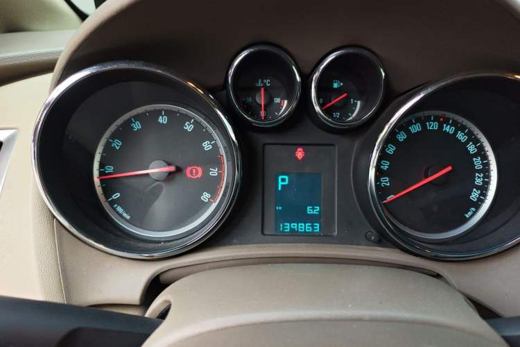 Used Buick GT 2013 GT 1.6L Automatic Comfort Edition Instrument Cluster
