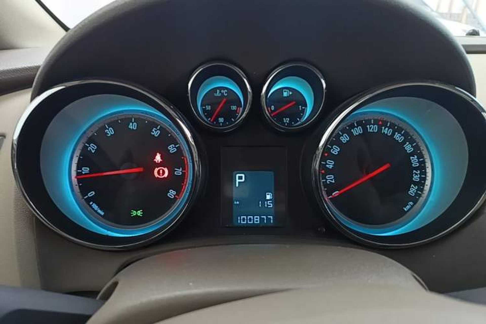 Used Buick GT 2013 GT 1.6L Automatic Fashion Edition Instrument Cluster
